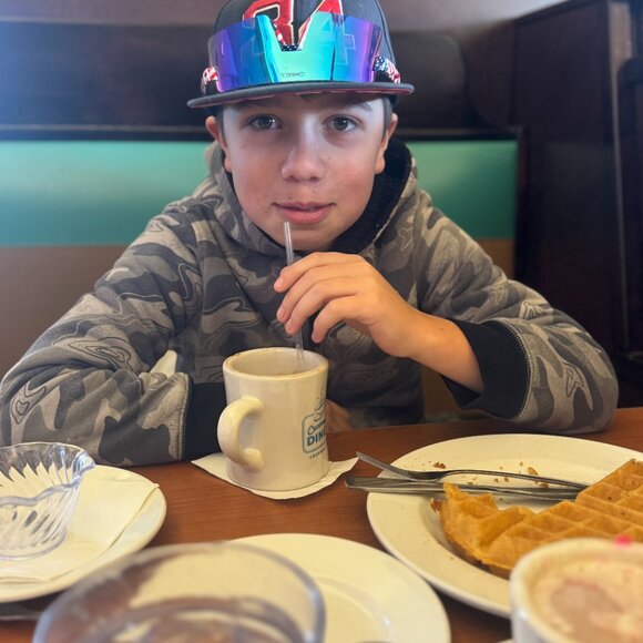 Pop-Up Live Share Shows - Picture 12 of 13